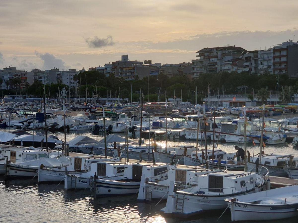 Apartamento Acogedor A 3 Minutos De La Playa Apartment Blanes Bagian luar foto